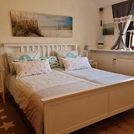 Apartment Op De Warft *